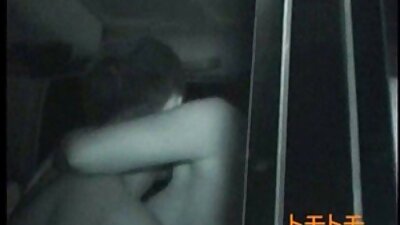 يتم وضع افلام سكس مترجم للعربية الفرخ على سطح الطاولة ويتم اختراقها جيدًا